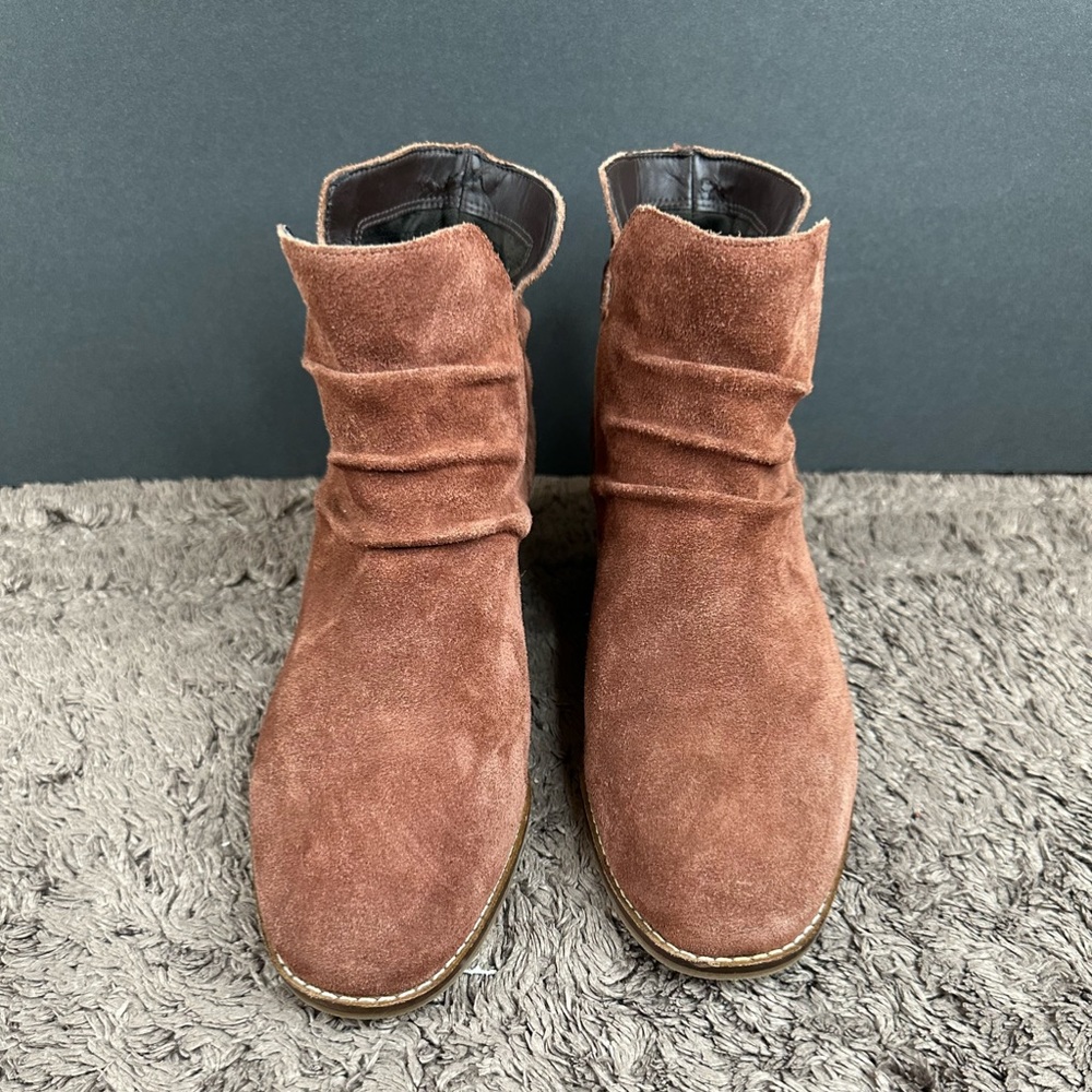 Cole Haan Heels